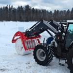 Keltec paalileikkuri Paalileikkuri irrottaa muovit ja halkaisee paalin